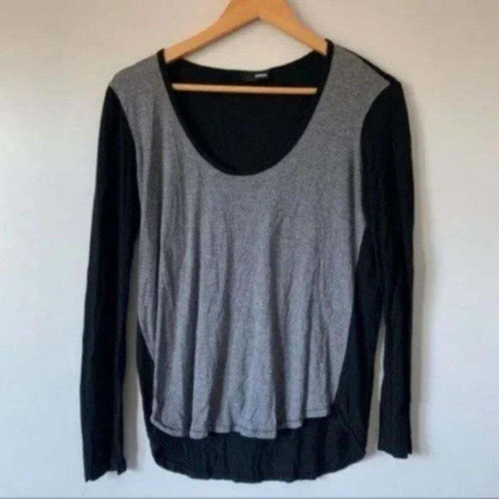 Wilfred free Aritzia black grey color block top Size S